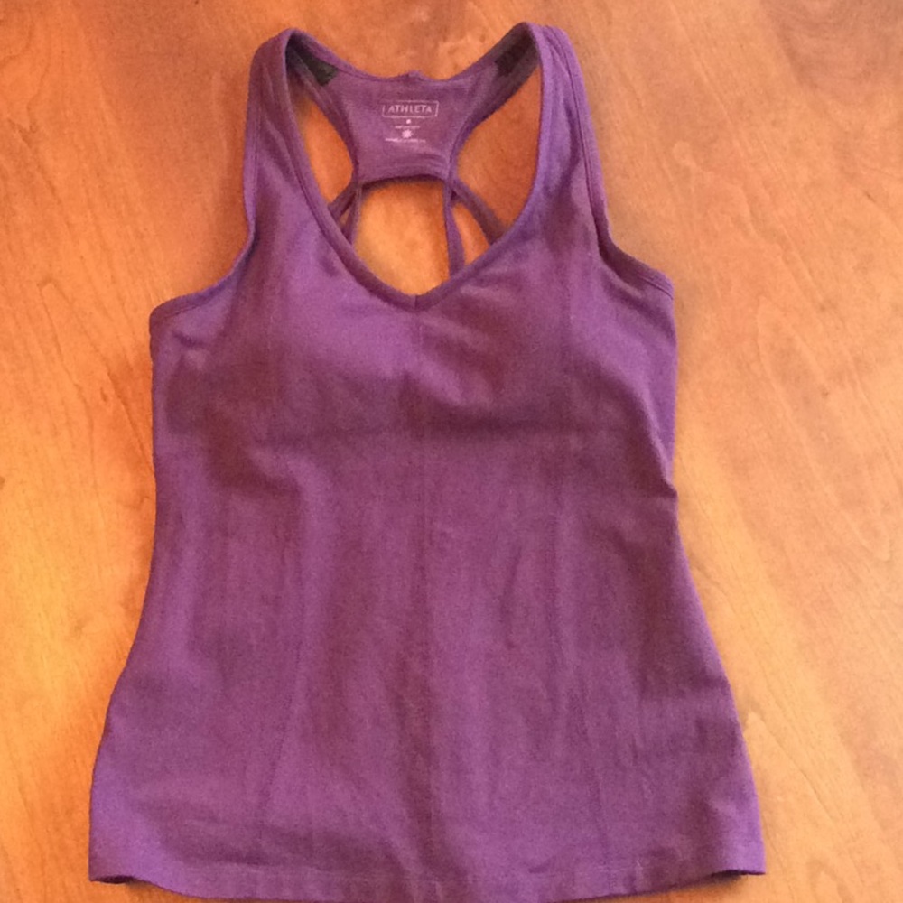 Athleta plum activewear top M